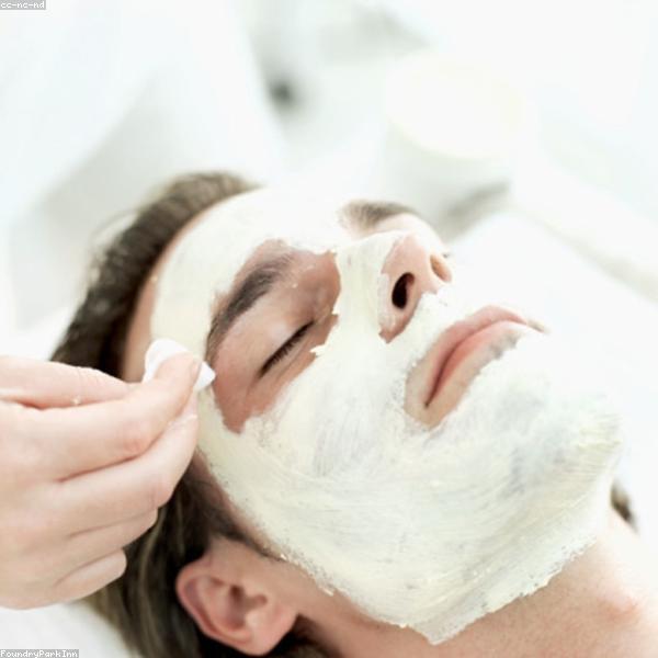 پاکسازی پوست مردانه